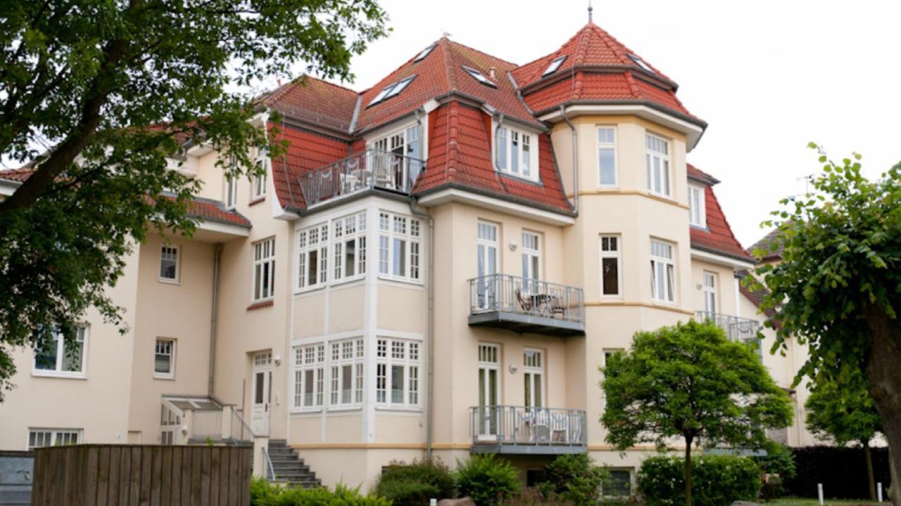 Villa Duene Mit Grosser Sonnenterrasse, Kamin, Wlan Und Tiefgarage Fuer 2-4 Personen Ostseebad Kühlungsborn المظهر الخارجي الصورة